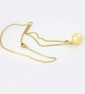 Gold Pearl Pendant with chain
