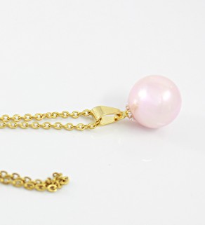 Pink Pearl Pendant with chain
