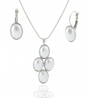Jewelry set White Pearls